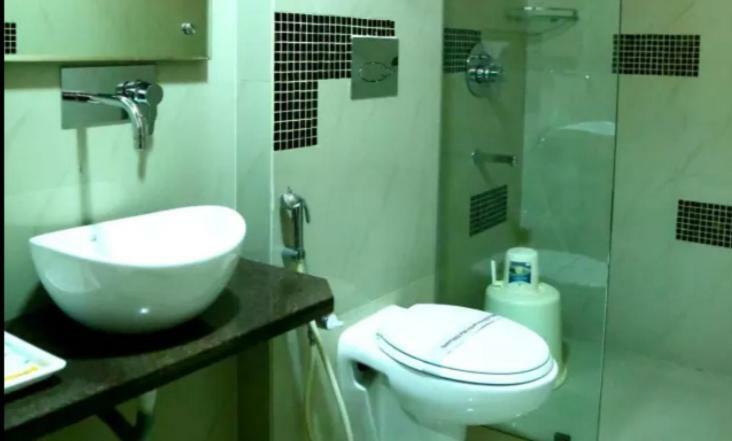 Hotel Gk Palace Bhopal Eksteriør billede